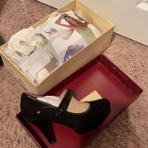 Sofft Mansi Black Suede Heels